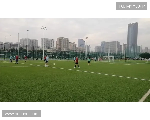 在天下足球真人娱乐网享受专业的足球真人娱乐服务，体验高清直播和多样化的足球互动玩法